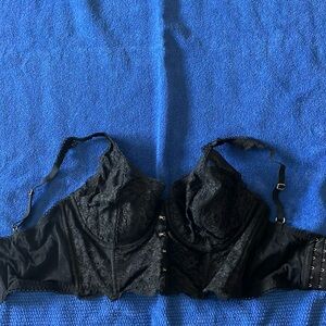 Victoria secret bustier. Black 36D